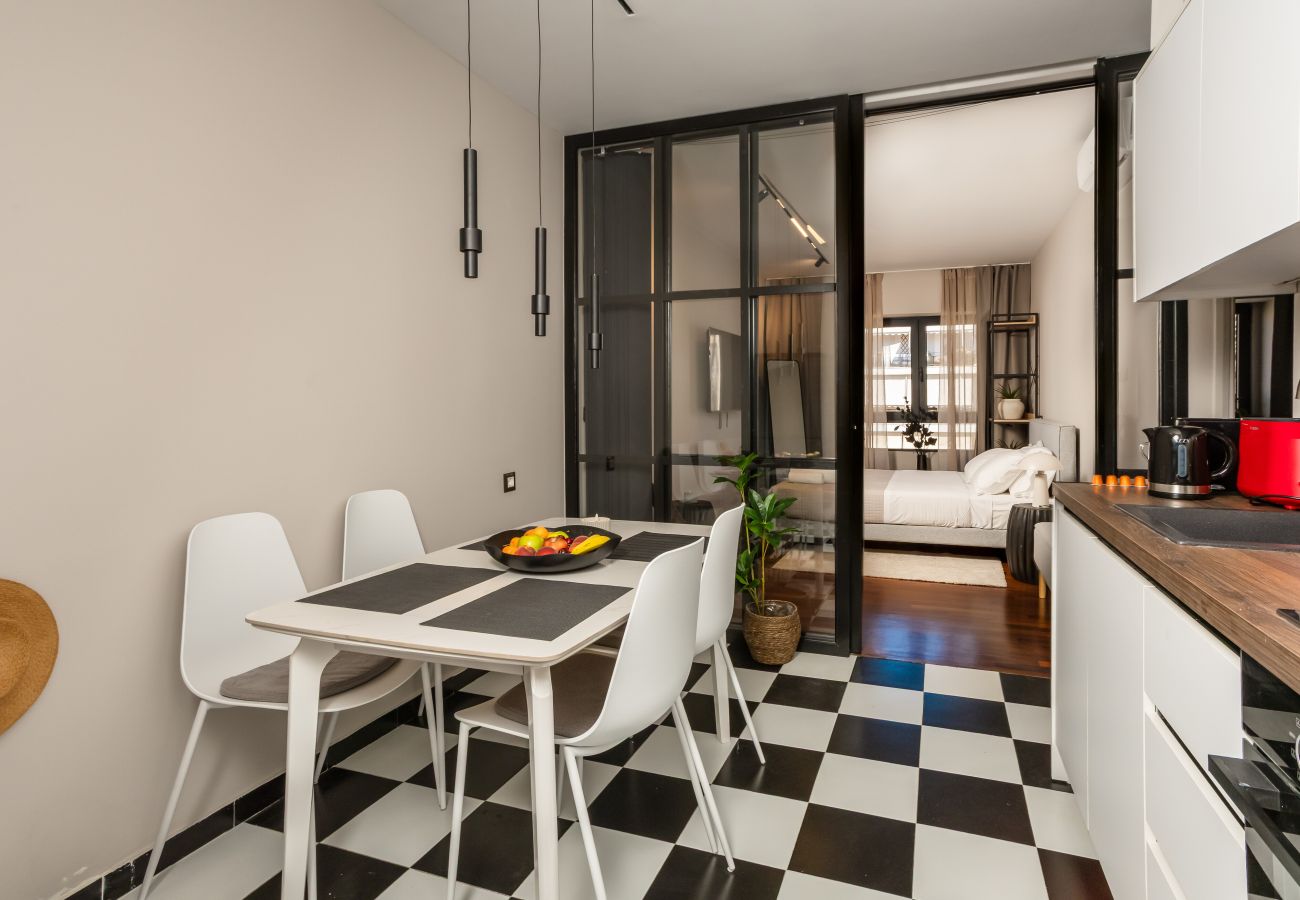 Apartment in Chania - Central 2BR Designer Apt