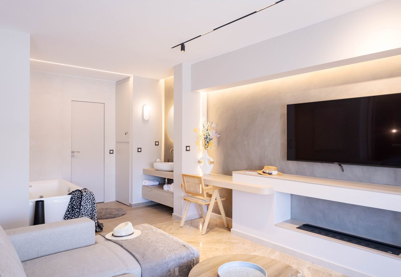 Apartment in Chania - Elegant City Apartment