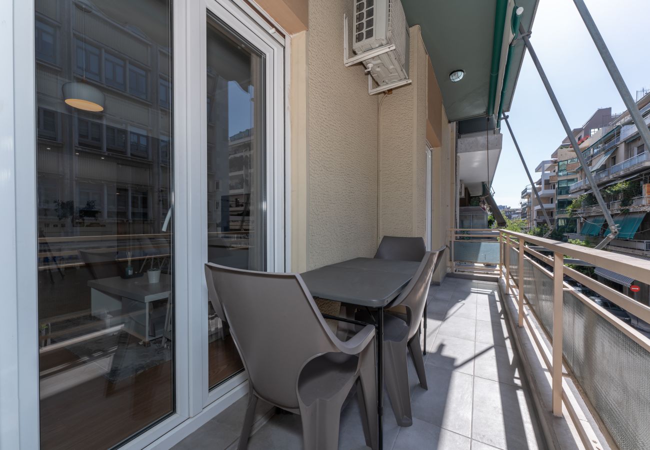 Apartment in Zografou - Modern 2 Bedrooms apartment, 5 mins walk to metro & Park