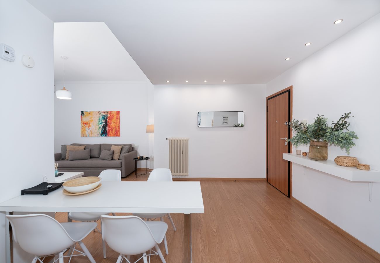 Apartment in Zografou - Modern 2 Bedrooms apartment, 5 mins walk to metro & Park