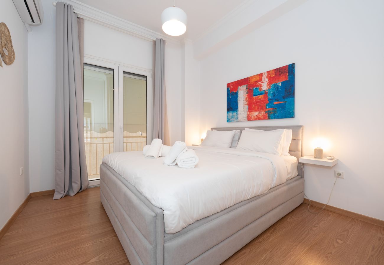 Apartment in Zografou - Modern 2 Bedrooms apartment, 5 mins walk to metro & Park