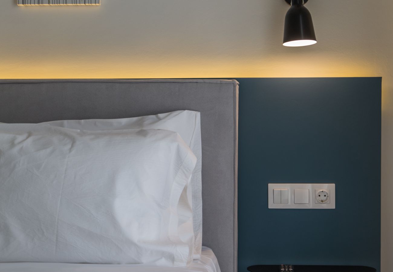Apartment in Athens - Stylish Penthouse with Superb Lycabettus Hill View