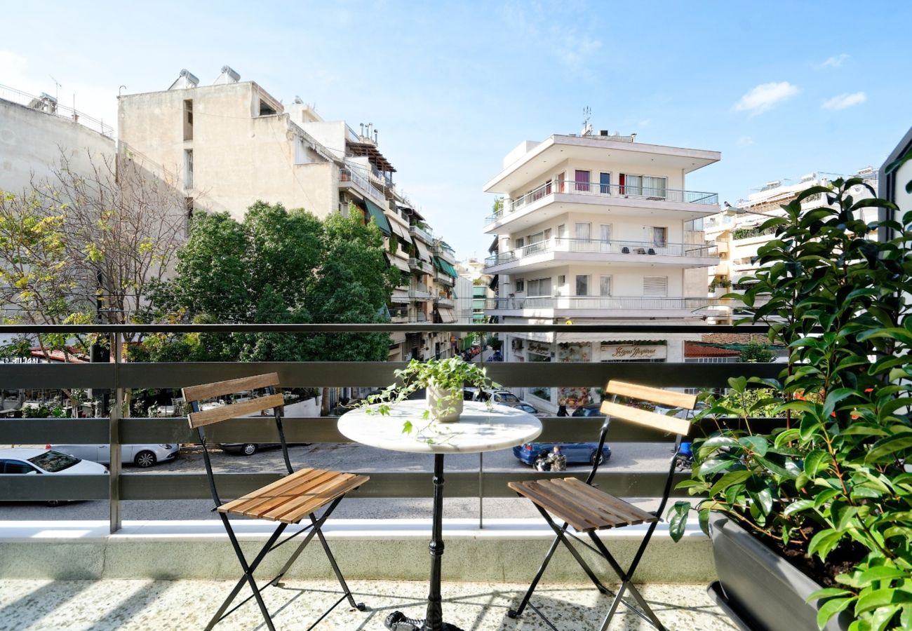 Apartment in Kaisariani - Odyssey Residence Aeolus, Beautiful apartment in Kaisariani area with balcony