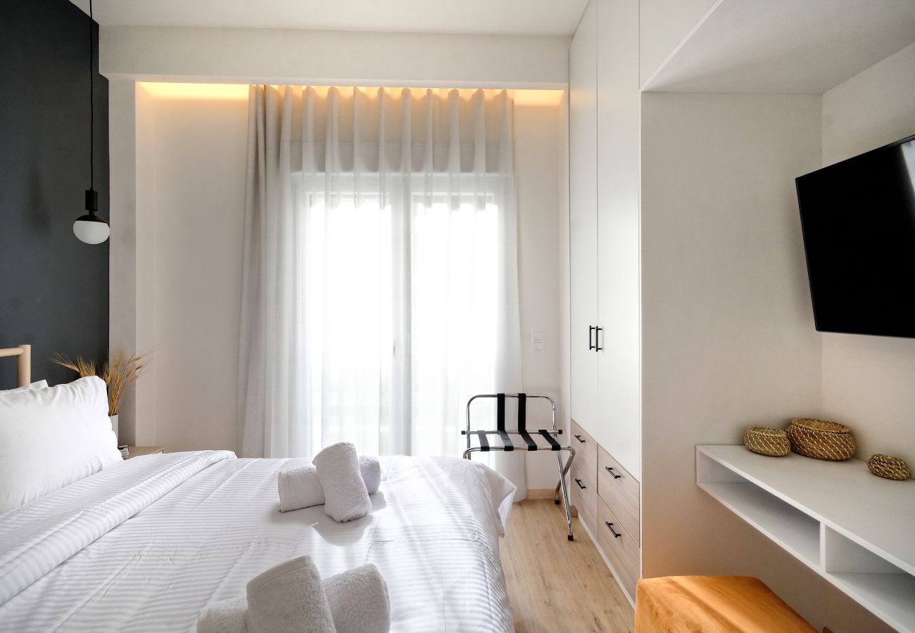 Apartment in Kaisariani - Odyssey Residence Lotus Eaters, fully equipped sunny apartment with balcony in Kaisariani area, close to Cafes & Restaurants