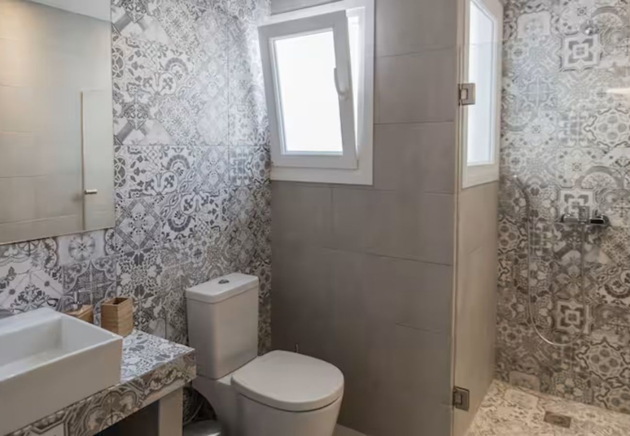 Apartment in Athens - The Athens Insider apartment in Koukaki, 4 Bedrooms and 3 bathrooms close to Plaka