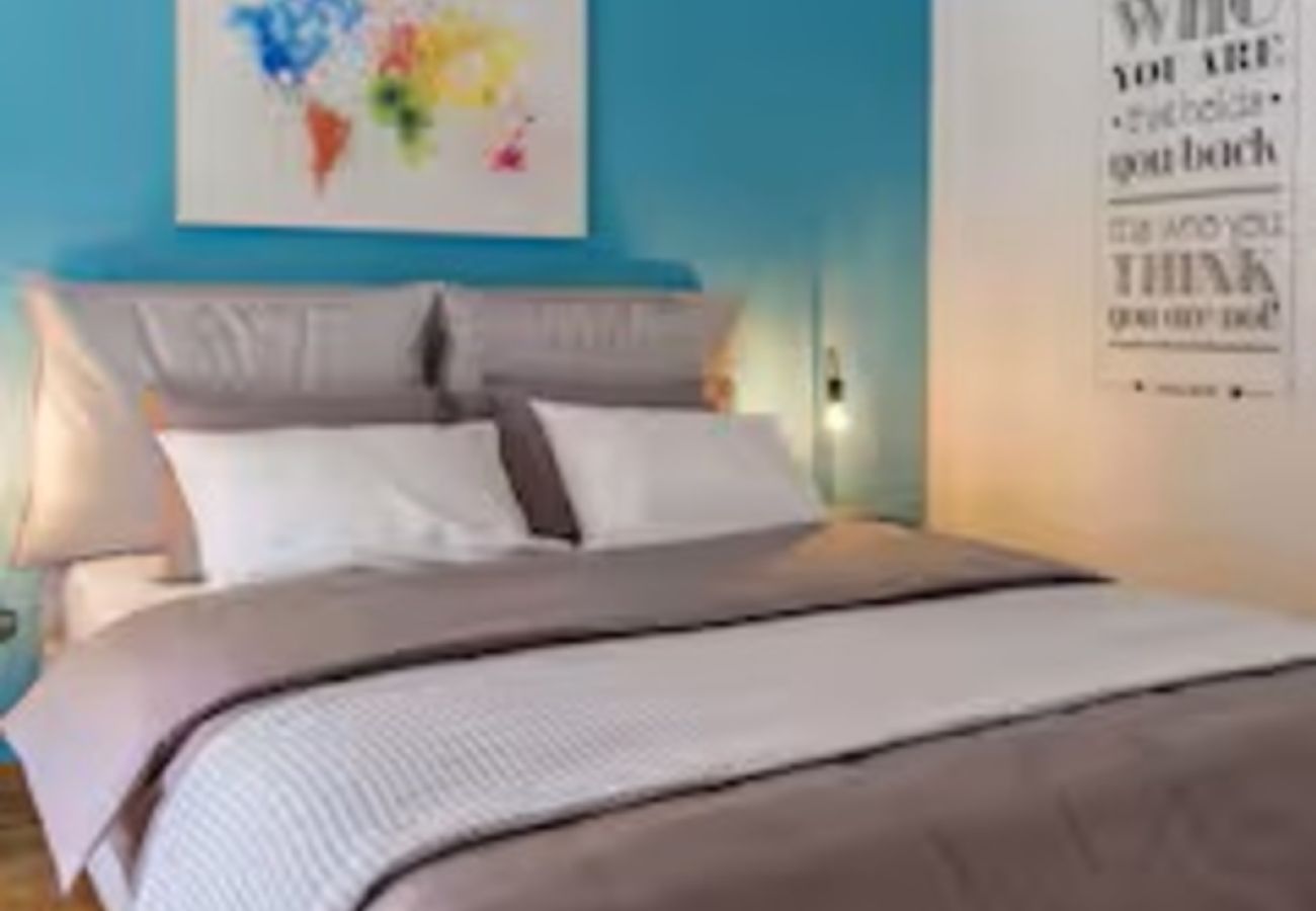 Apartment in Athens - The Athens Insider apartment in Koukaki, 4 Bedrooms and 3 bathrooms close to Plaka