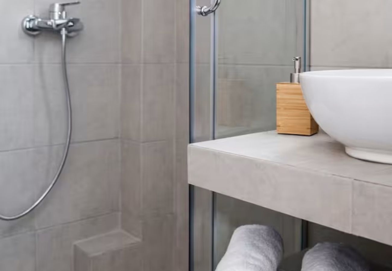 Apartment in Athens - The Athens Insider apartment in Koukaki, 4 Bedrooms and 3 bathrooms close to Plaka
