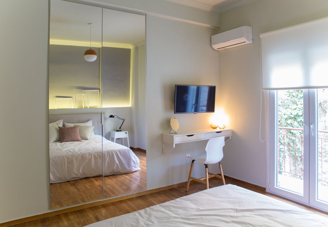 Apartment in Athens - Beautiful Apartment in Koukaki 10min to Acropolis