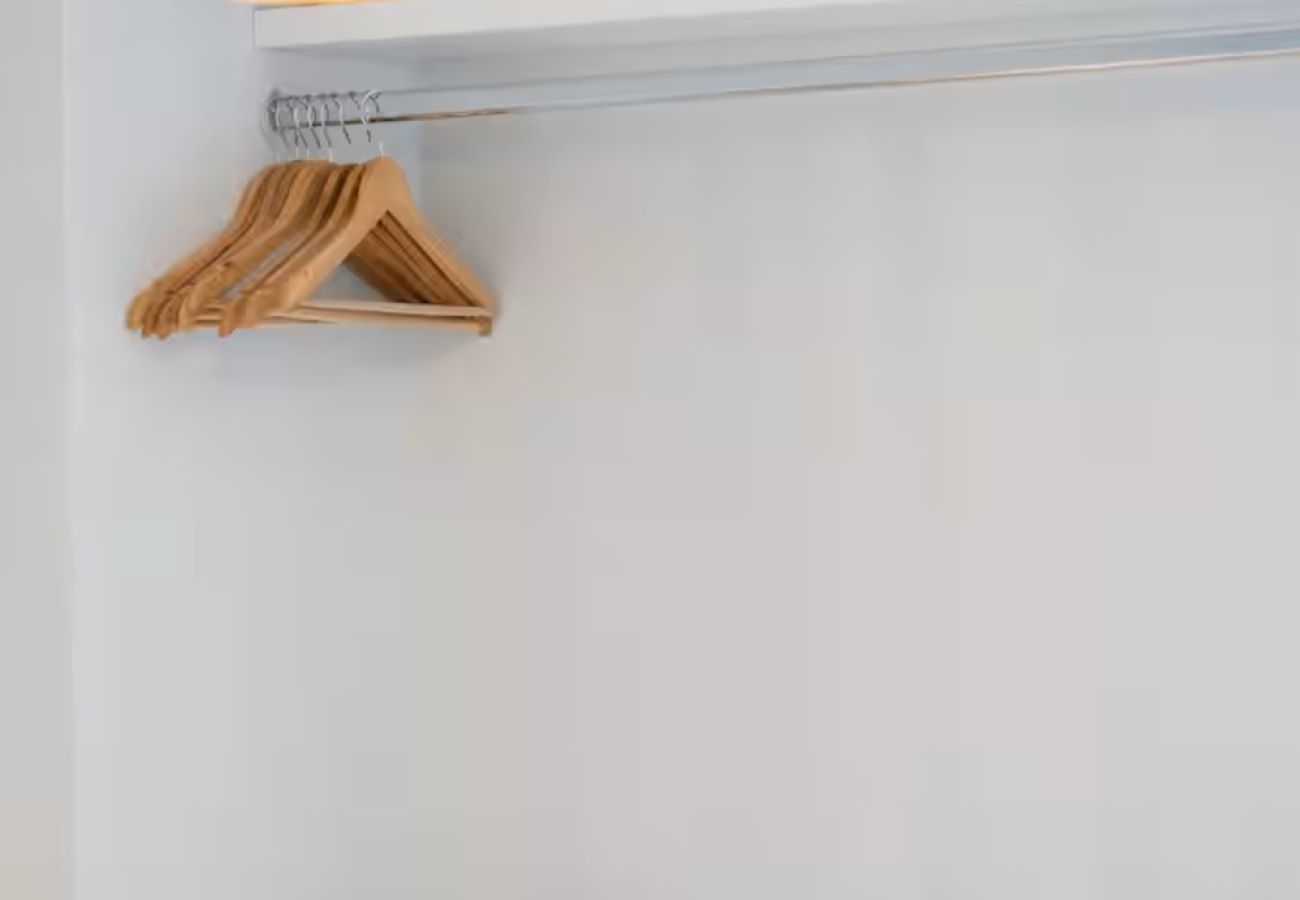 Apartment in Athens - Trojan Affair Paris, 3 bedrooms apartment with balcony and parking