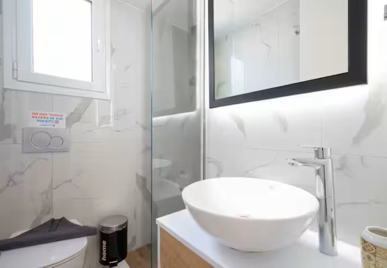 Apartment in Athens - Trojan Affair Hellen Penthouse with parking and terrace