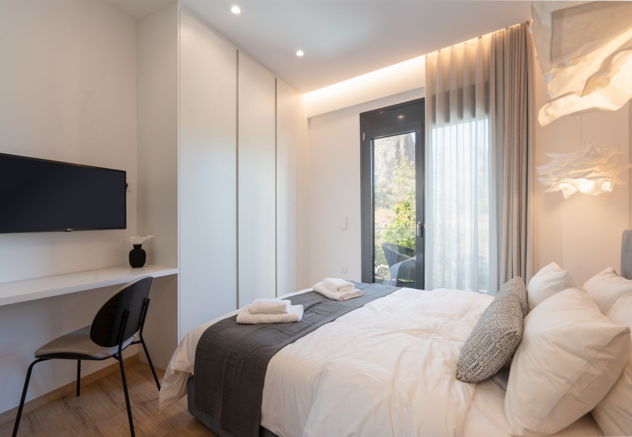 Apartment in Kallithea - Athens Luxury - “The Edge” Apartment with Gym