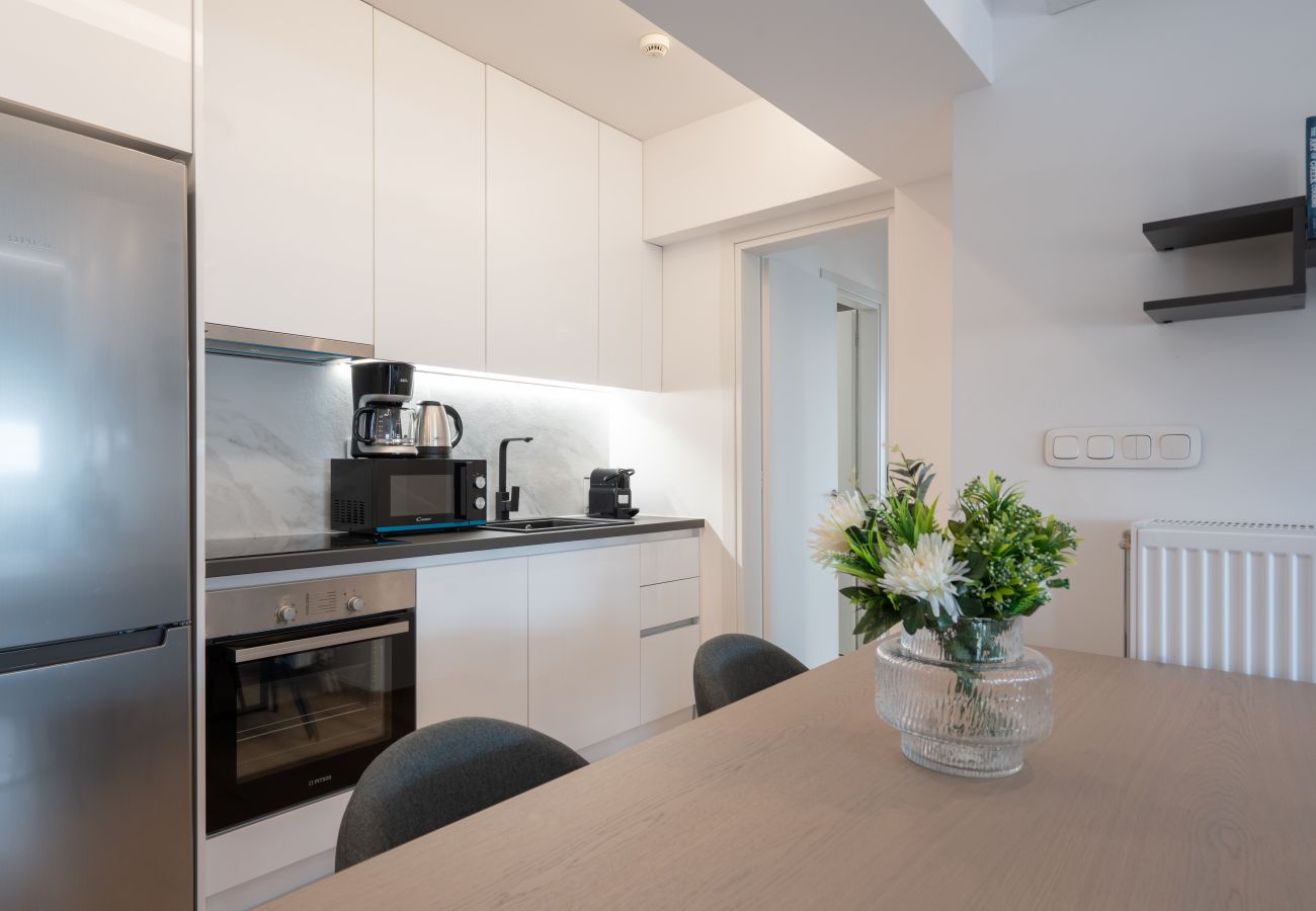 Apartment in Kallithea - City & Beach: Athens Hideaway at 