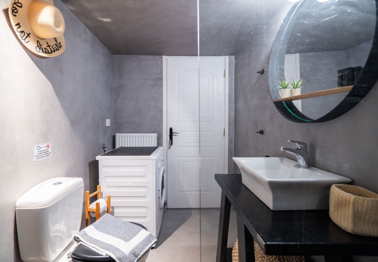 Apartment in Athens - Duplex Penthouse with Sauna & Acropolis View