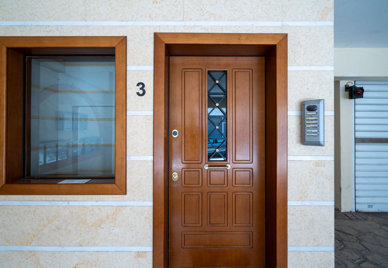 Apartment in Athens - Duplex Penthouse with Sauna & Acropolis View