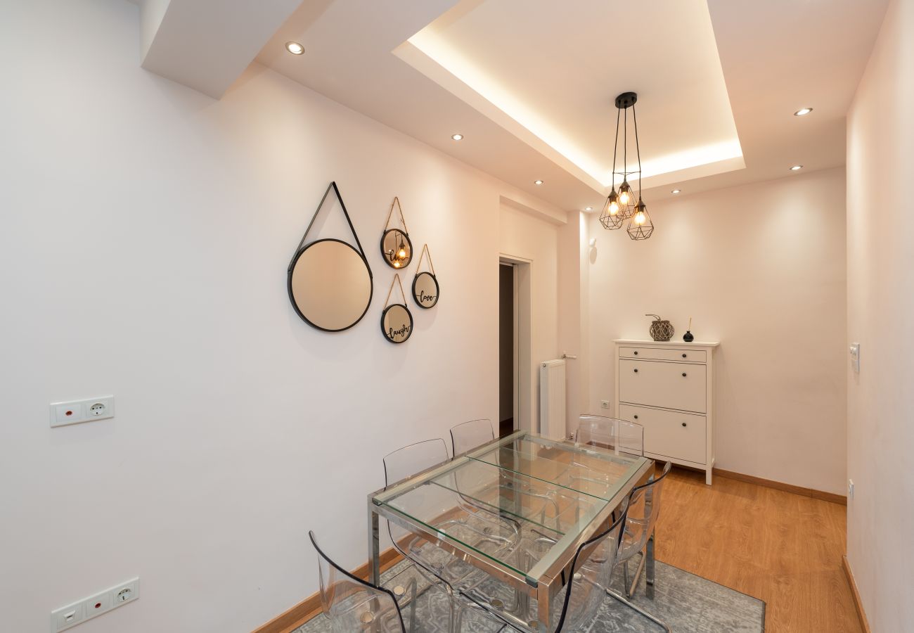 Apartment in Athens - Modern Family Apartment w/Balcony near Acropolis