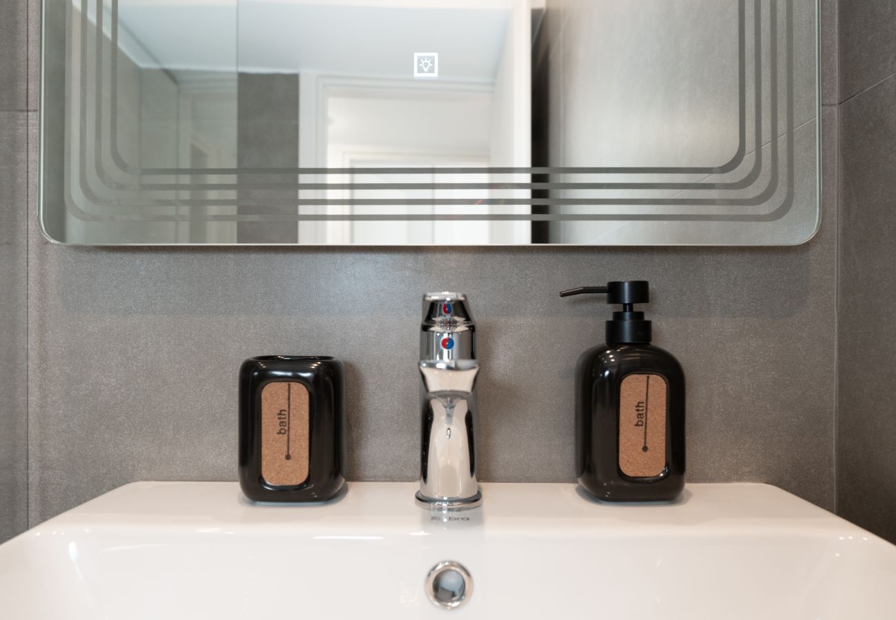 Apartment in Athens - Stylish Athens Apartment 10 min walk The Acropolis