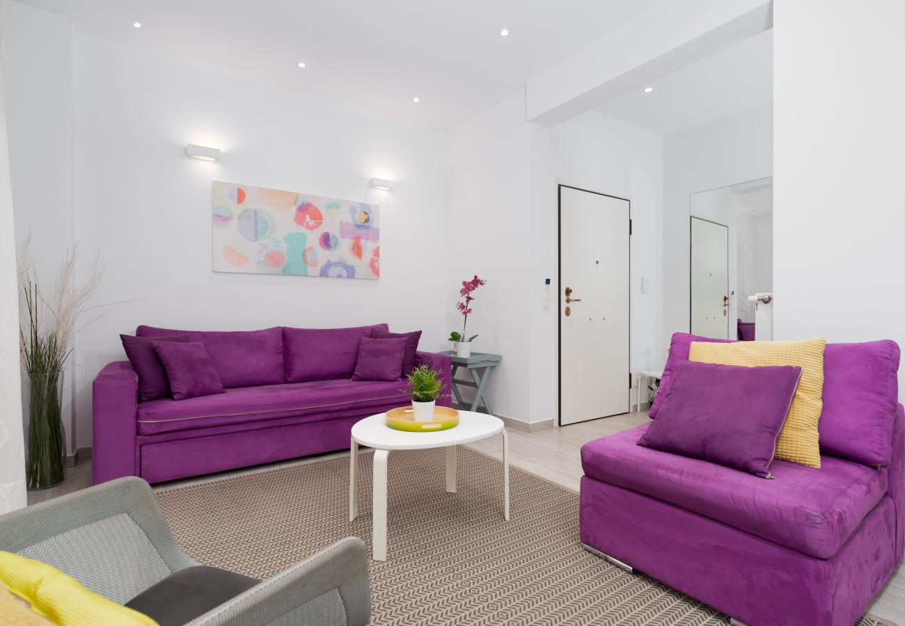Apartment in Athens - Spacious Modern Apartment in Athens near Metro