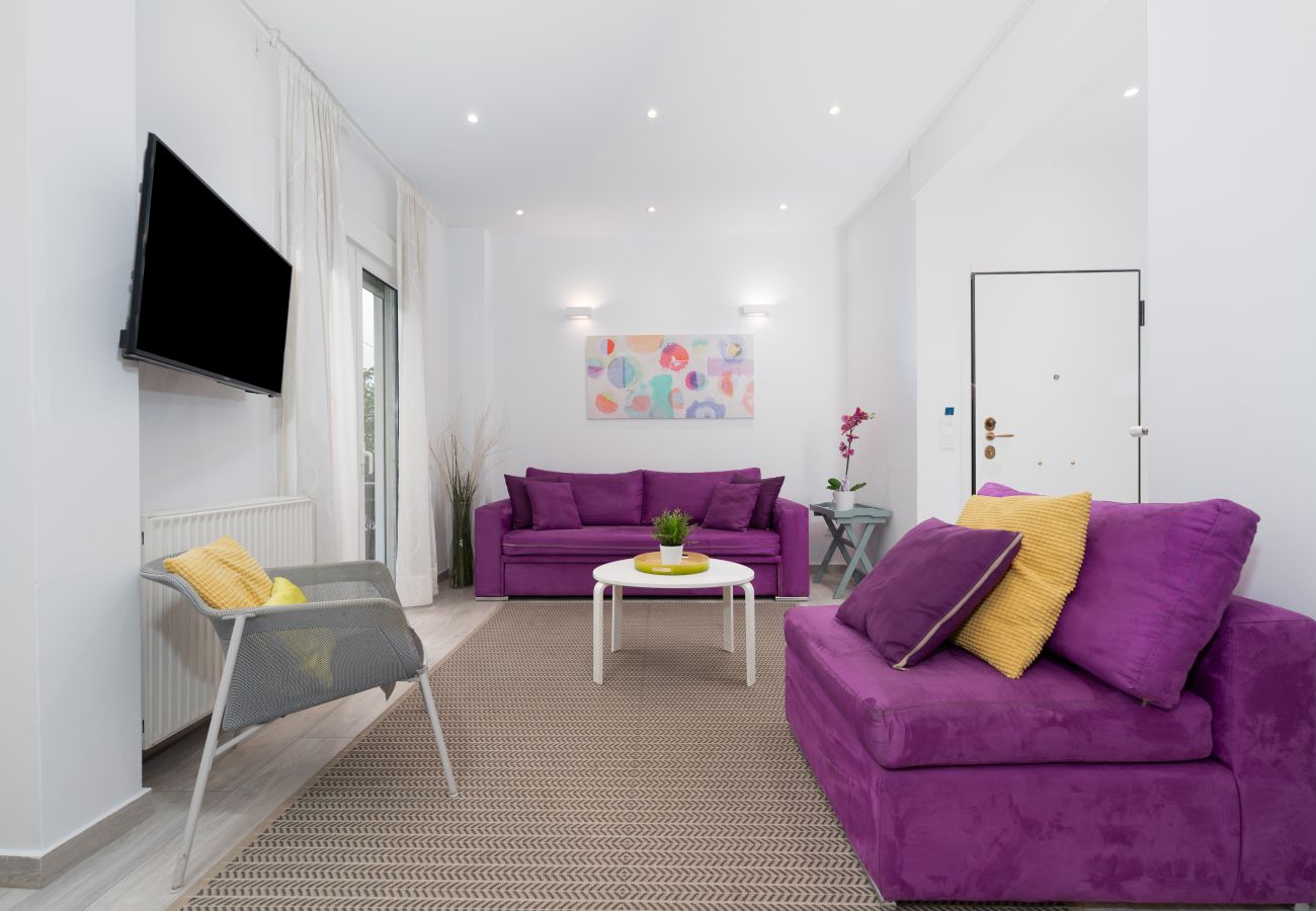 Apartment in Athens - Spacious Modern Apartment in Athens near Metro