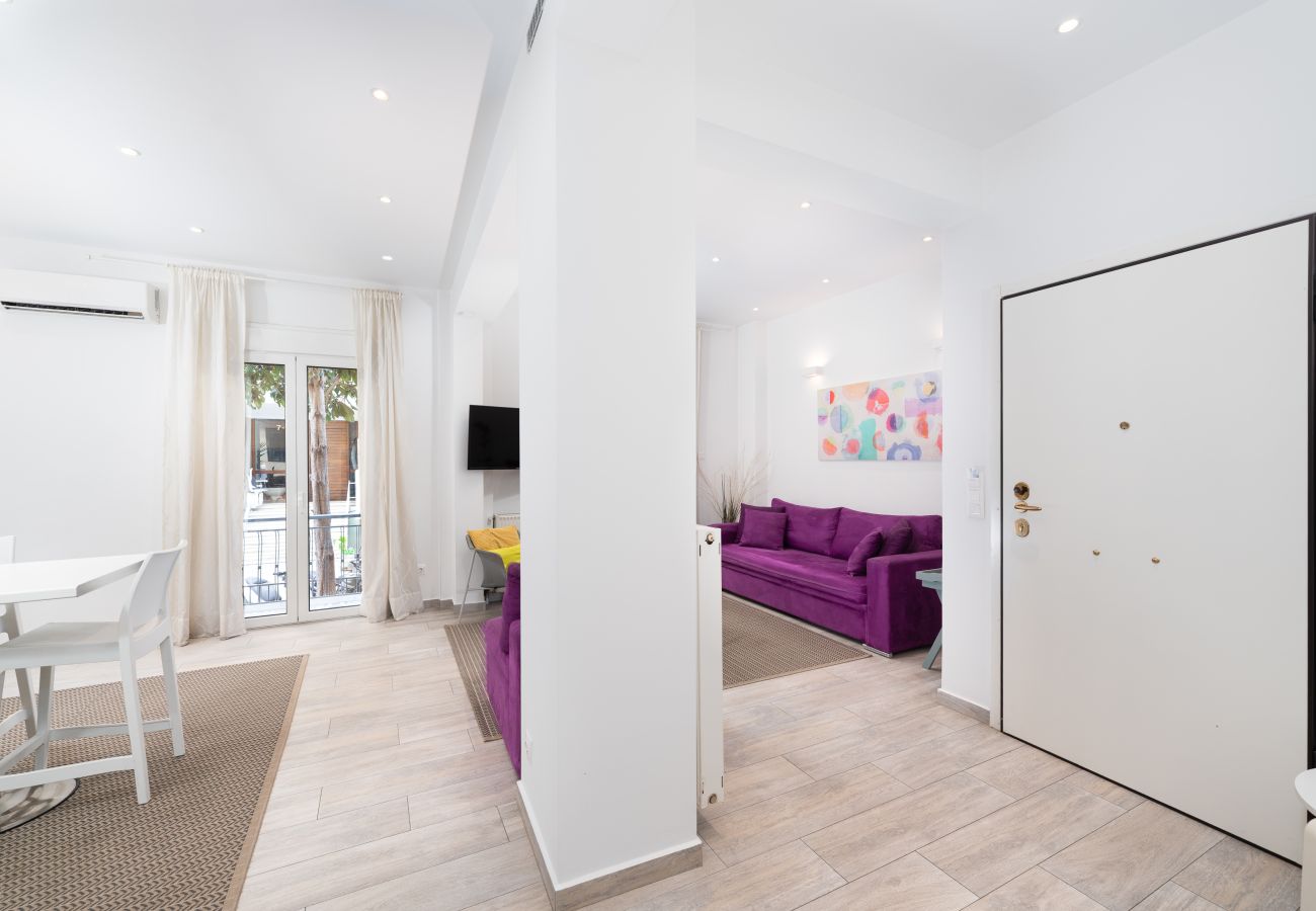 Apartment in Athens - Spacious Modern Apartment in Athens near Metro