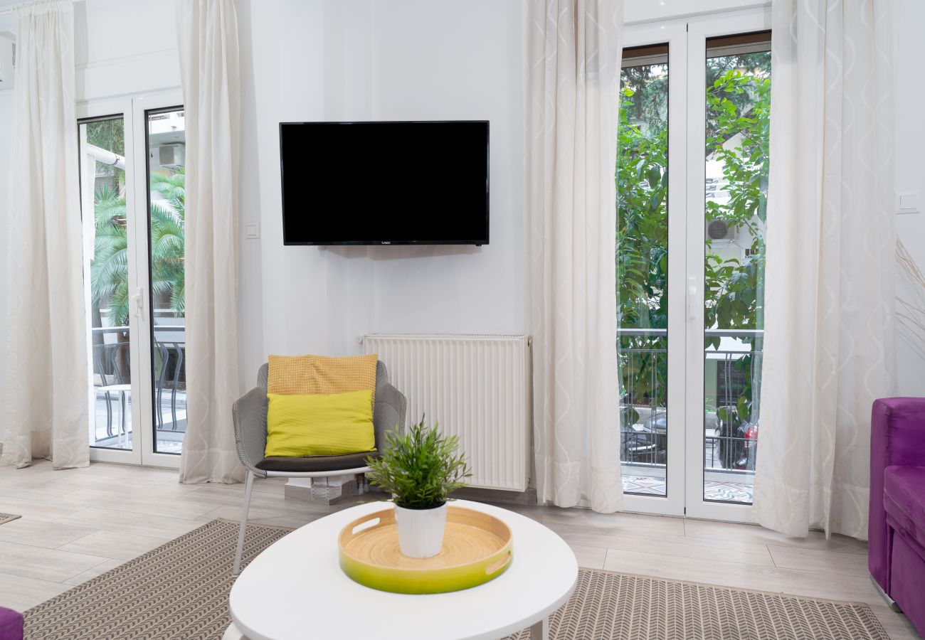 Apartment in Athens - Spacious Modern Apartment in Athens near Metro