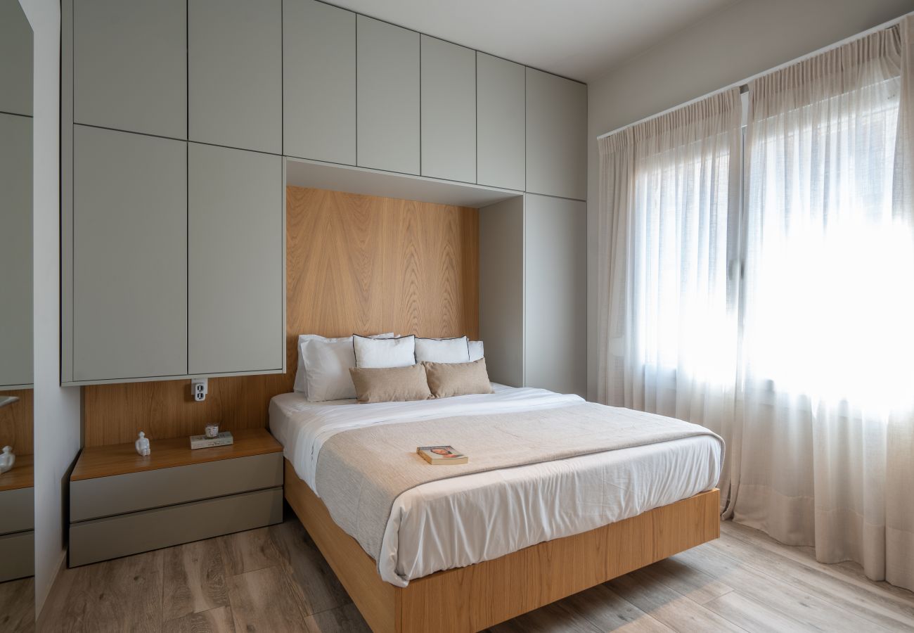 Apartment in Athens - Modern Apartment n Exarchia with Balcony & Gym