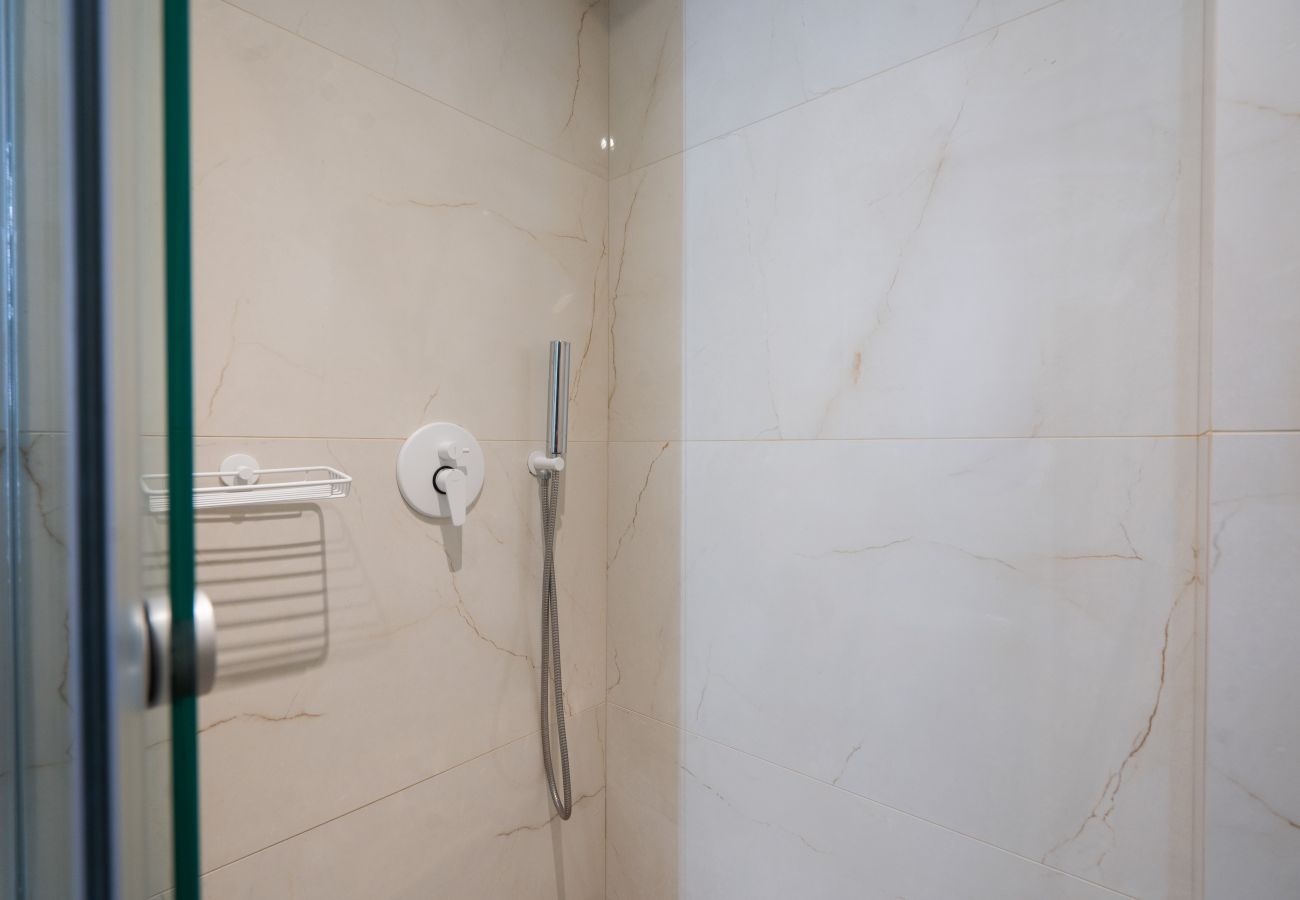 Apartment in Athens - Modern Apartment n Exarchia with Balcony & Gym