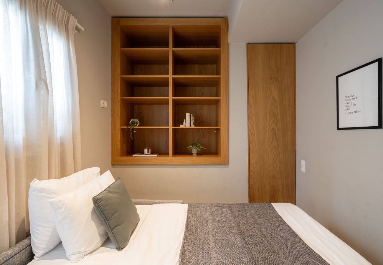 Apartment in Athens - Modern Apartment n Exarchia with Balcony & Gym