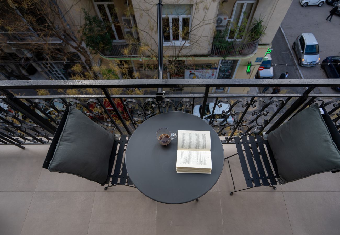 Apartment in Athens - Modern Apartment n Exarchia with Balcony & Gym