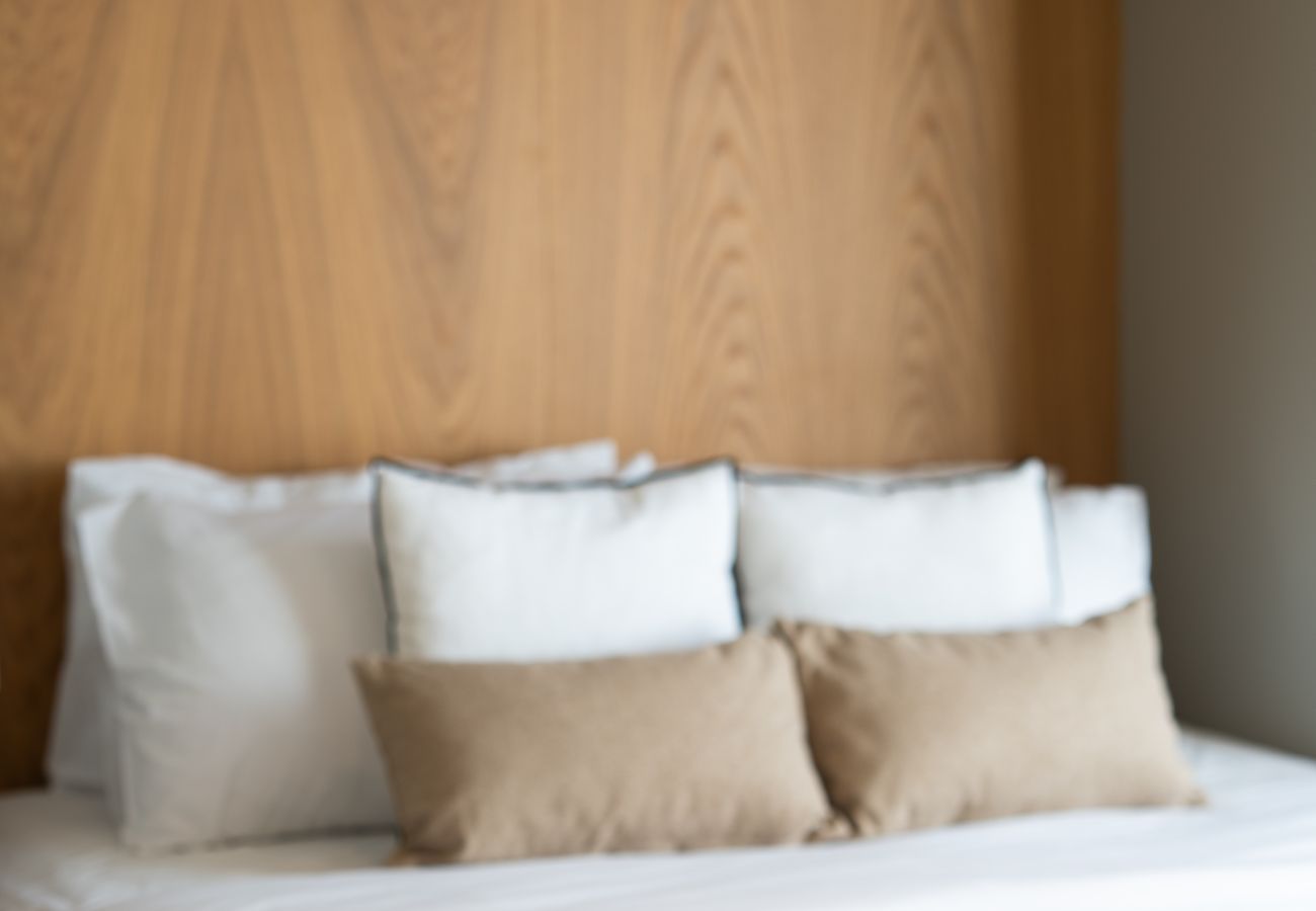 Apartment in Athens - Modern Apartment n Exarchia with Balcony & Gym