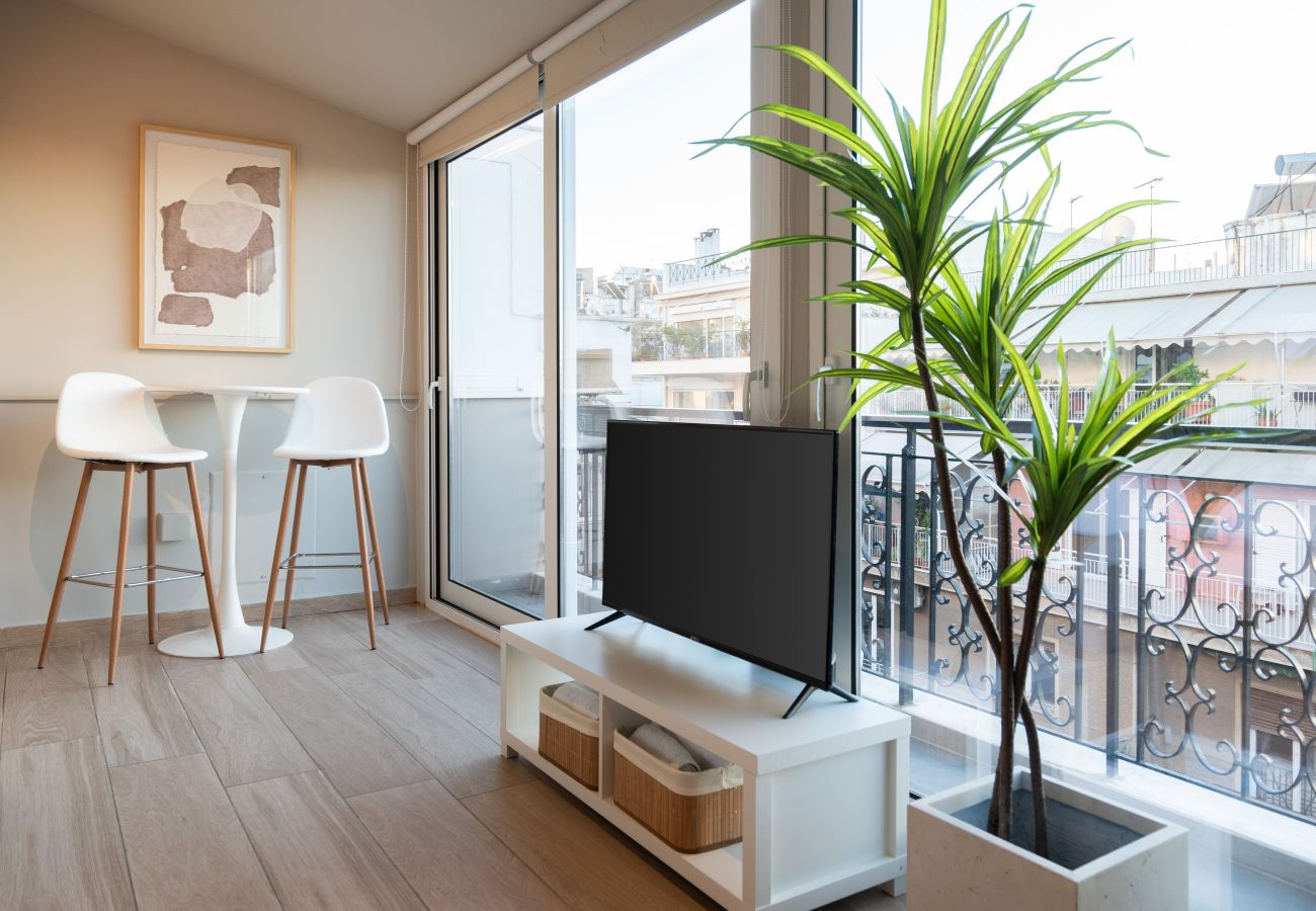 Studio in Athens - Upper Penthouse with Large Terrace, Laundry & Gym