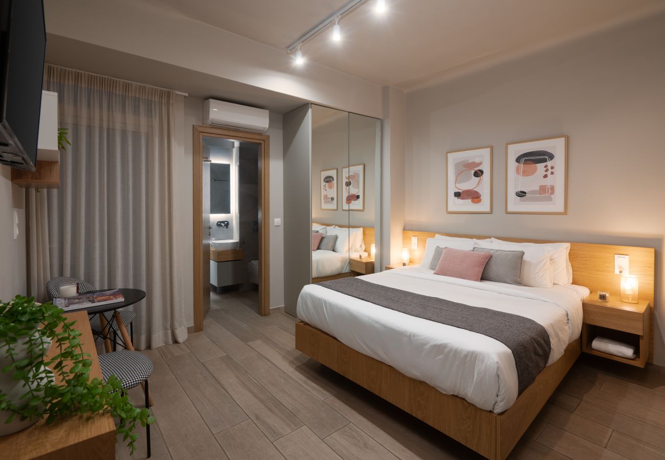 Studio in Athens - Modern Serviced Studio In Athens w/ Laundry & Gym