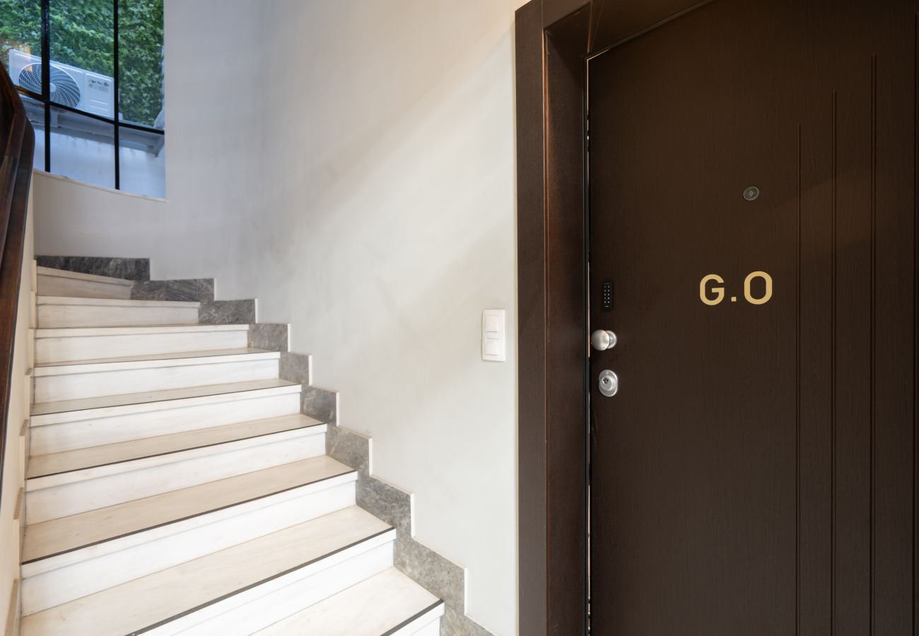 Studio in Athens - Modern Serviced Studio In Athens w/ Laundry & Gym