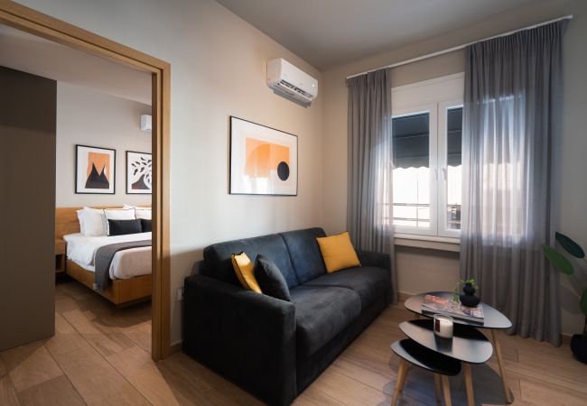 Apartment in Athens - Modern One-Bedroom with Balcony, Laundry & Gym