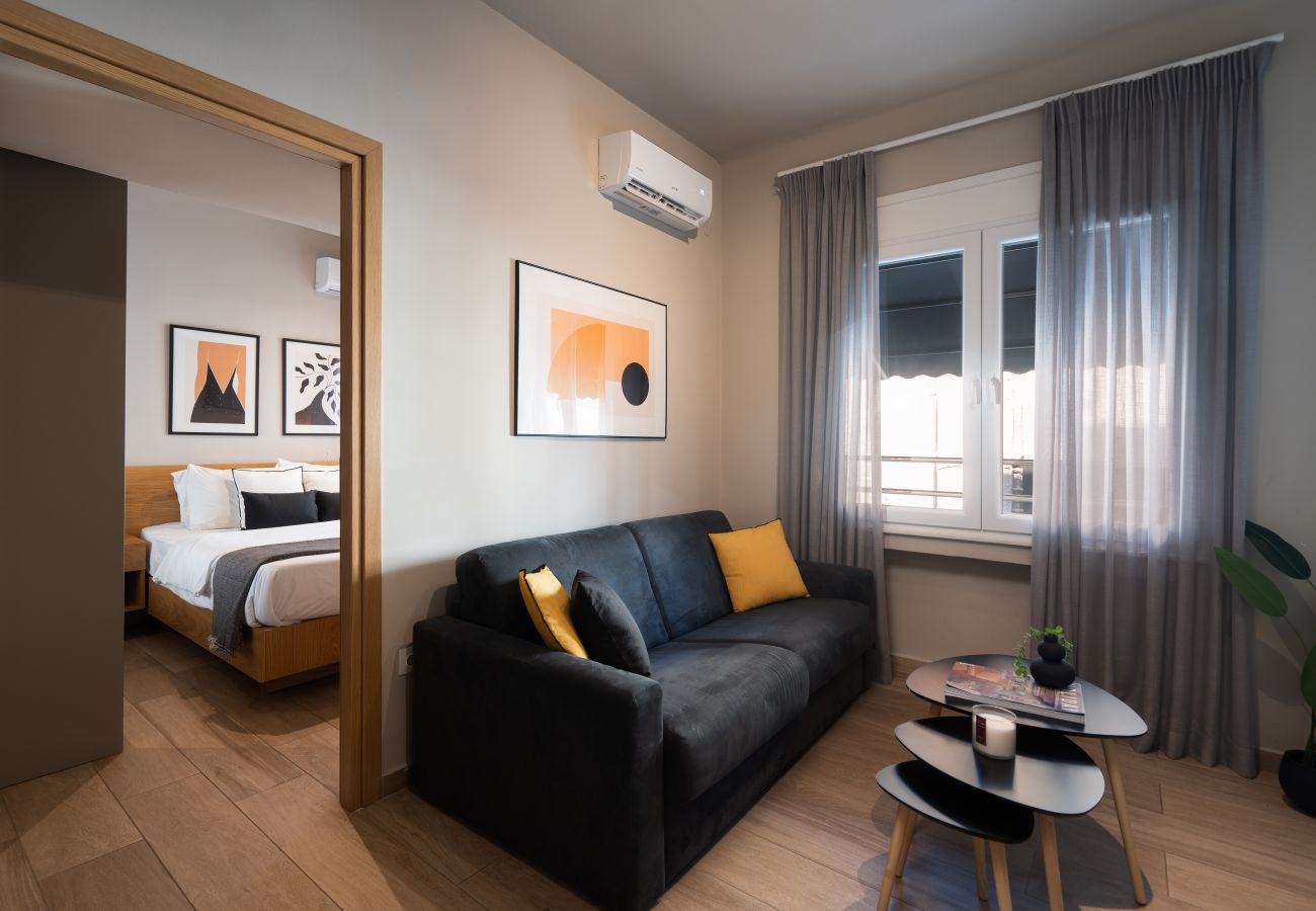 Apartment in Athens - Modern One-Bedroom with Balcony, Laundry & Gym