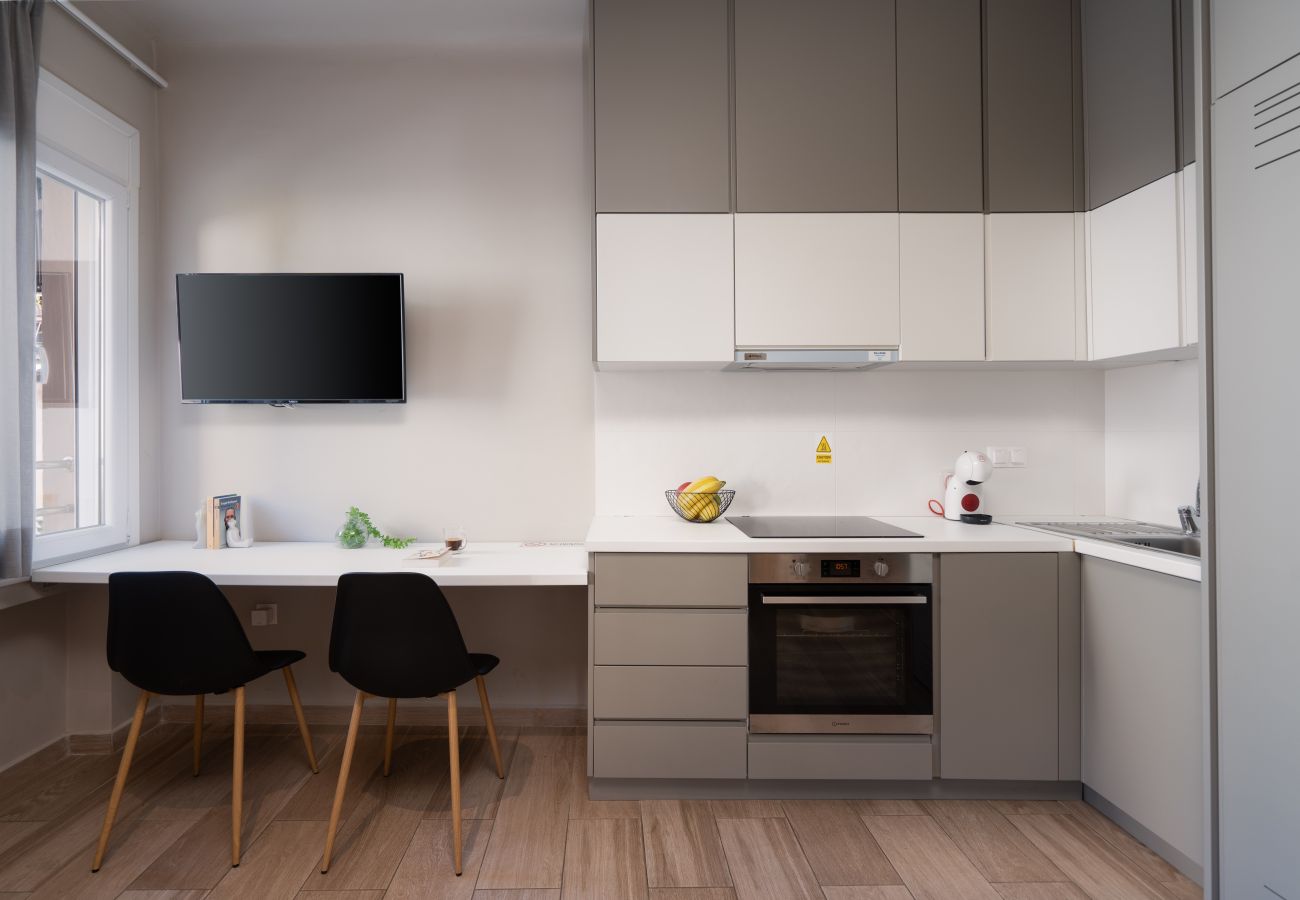 Apartment in Athens - Modern One-Bedroom with Balcony, Laundry & Gym