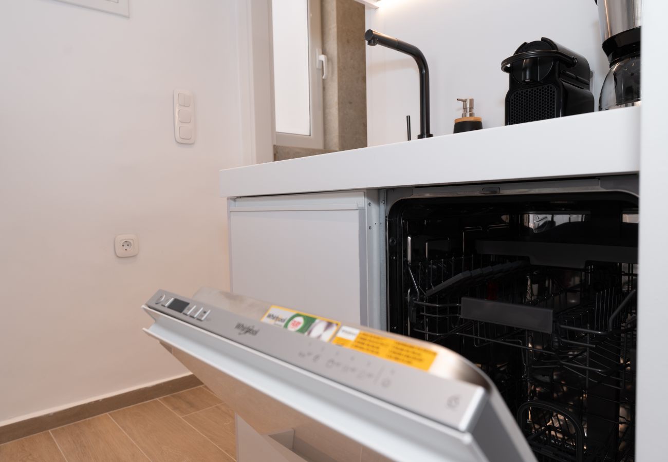 Apartment in Athens - Stylish Central Apartment 4 mins walk to Syntagma