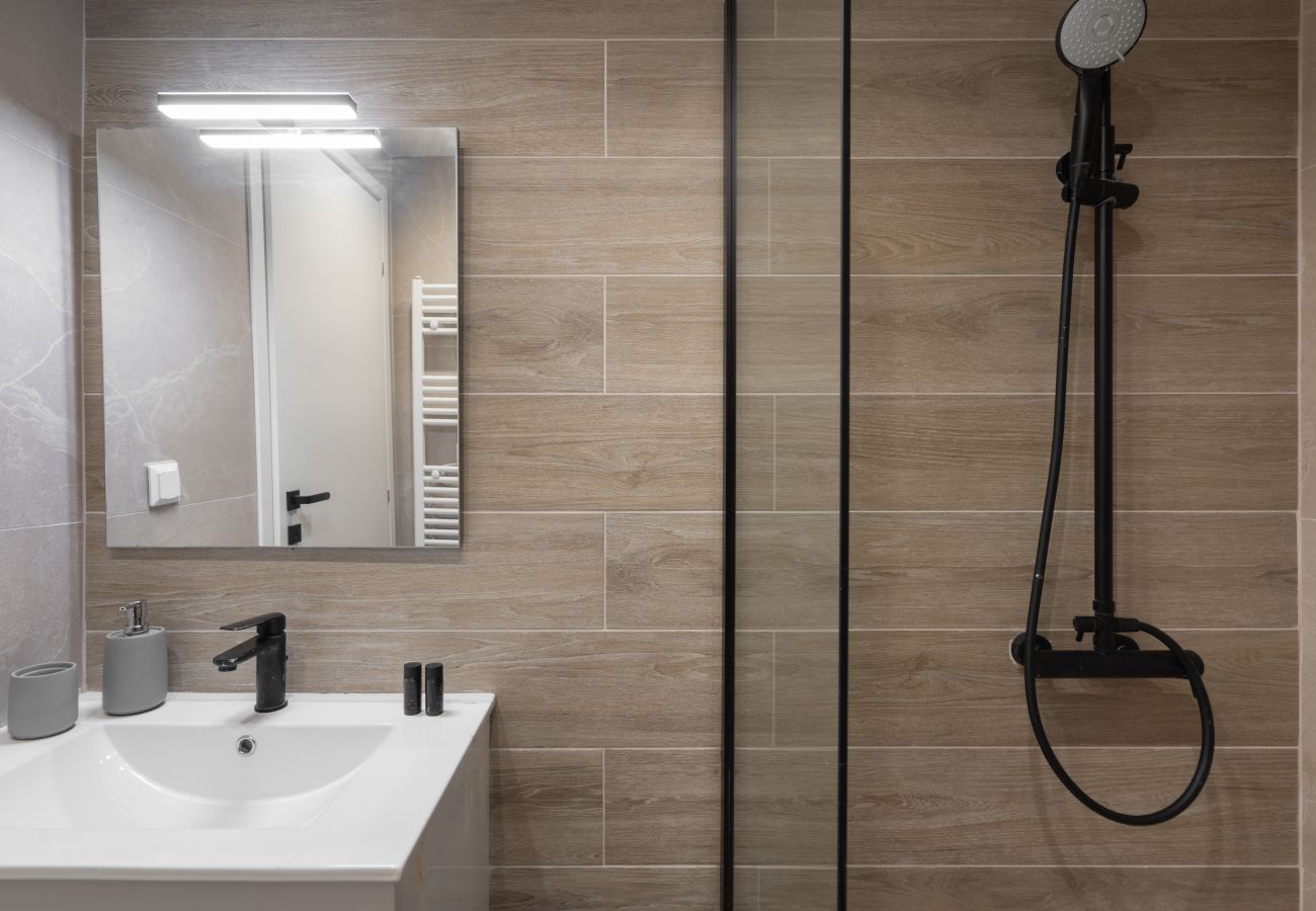 Apartment in Piraeus - Spacious Luxury Apartment | Near Piraeus Port