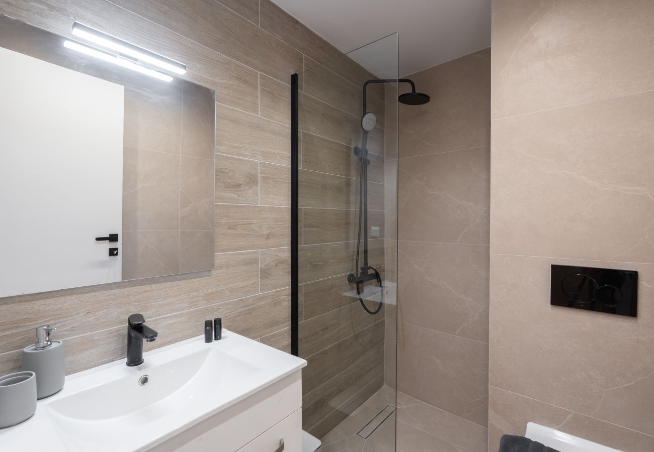 Apartment in Piraeus - Spacious Luxury Apartment | Near Piraeus Port
