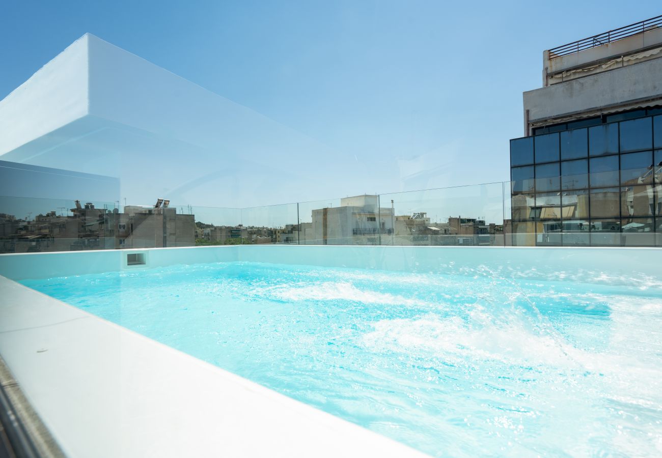 Studio in Athens - Silk Athens | Urban Suite with balcony, Gym & Pool