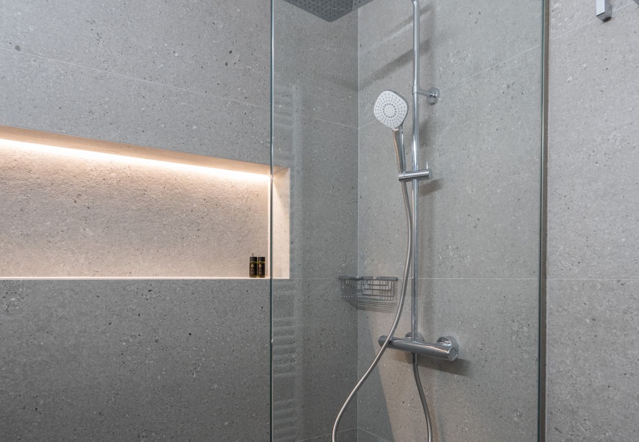 Studio in Athens - Silk Athens | City Suite with Balcony, Gym & Pool