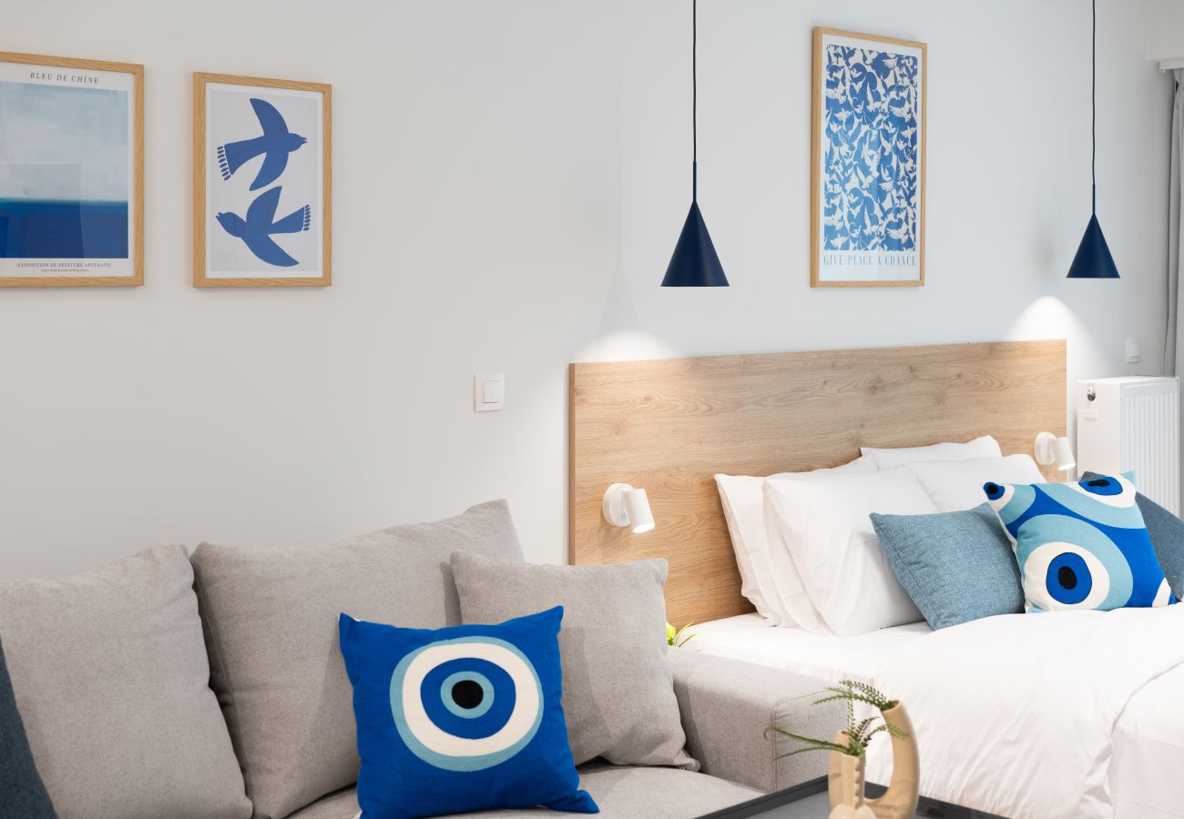 Studio in Athens - Silk Athens | Modern Suite w/ Gym, Laundry & Pool