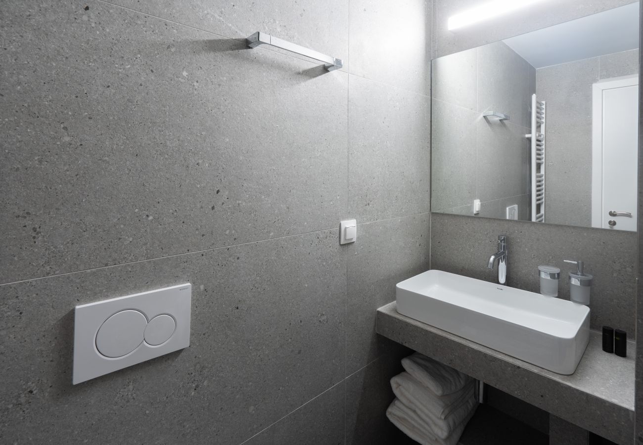 Studio in Athens - Silk Athens | Smart Studio w/ Gym, Laundry & Pool