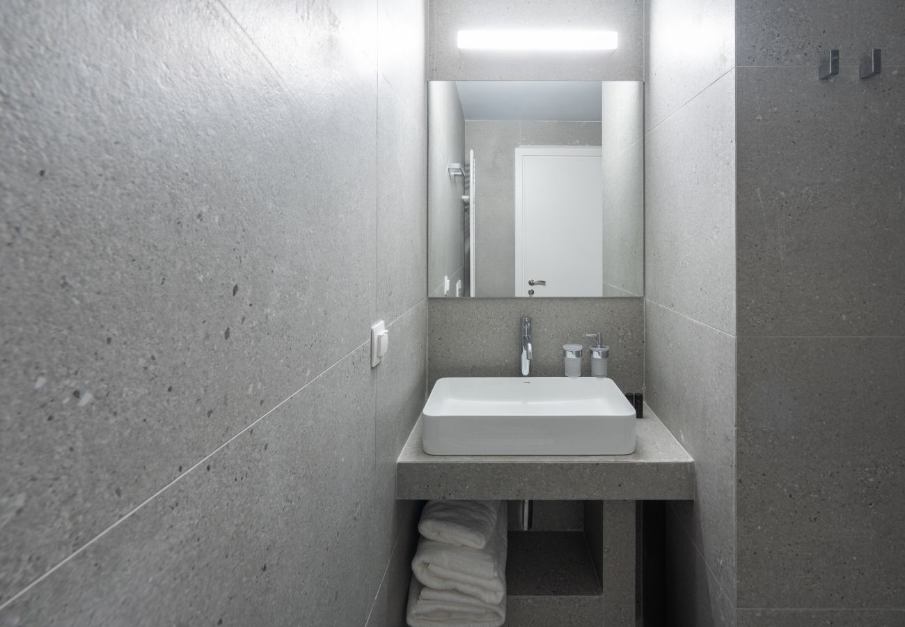 Studio in Athens - Silk Athens | Smart Studio w/ Gym, Laundry & Pool