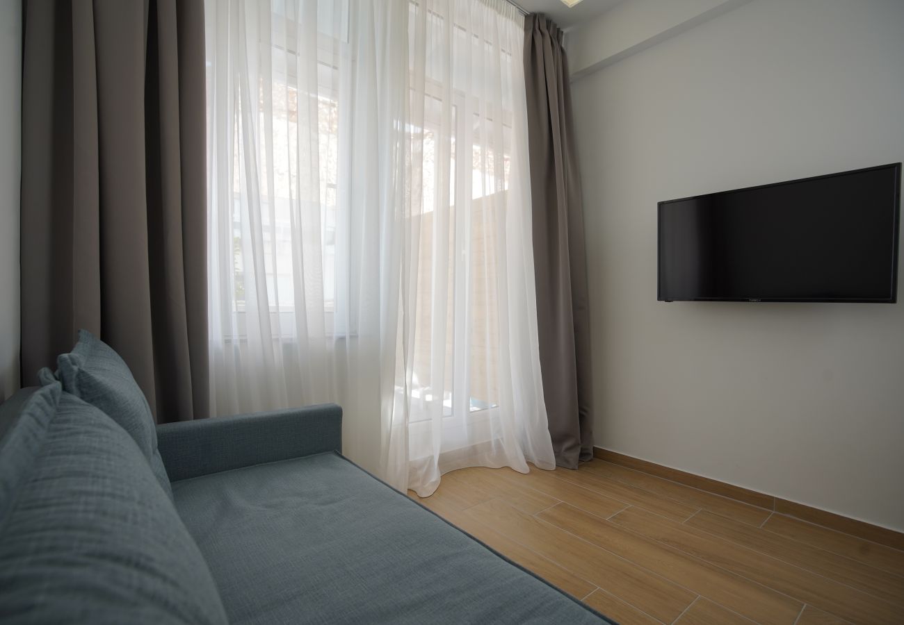 Studio in Athens - Lemon - Cosy Studio with Balcony in Athens Center