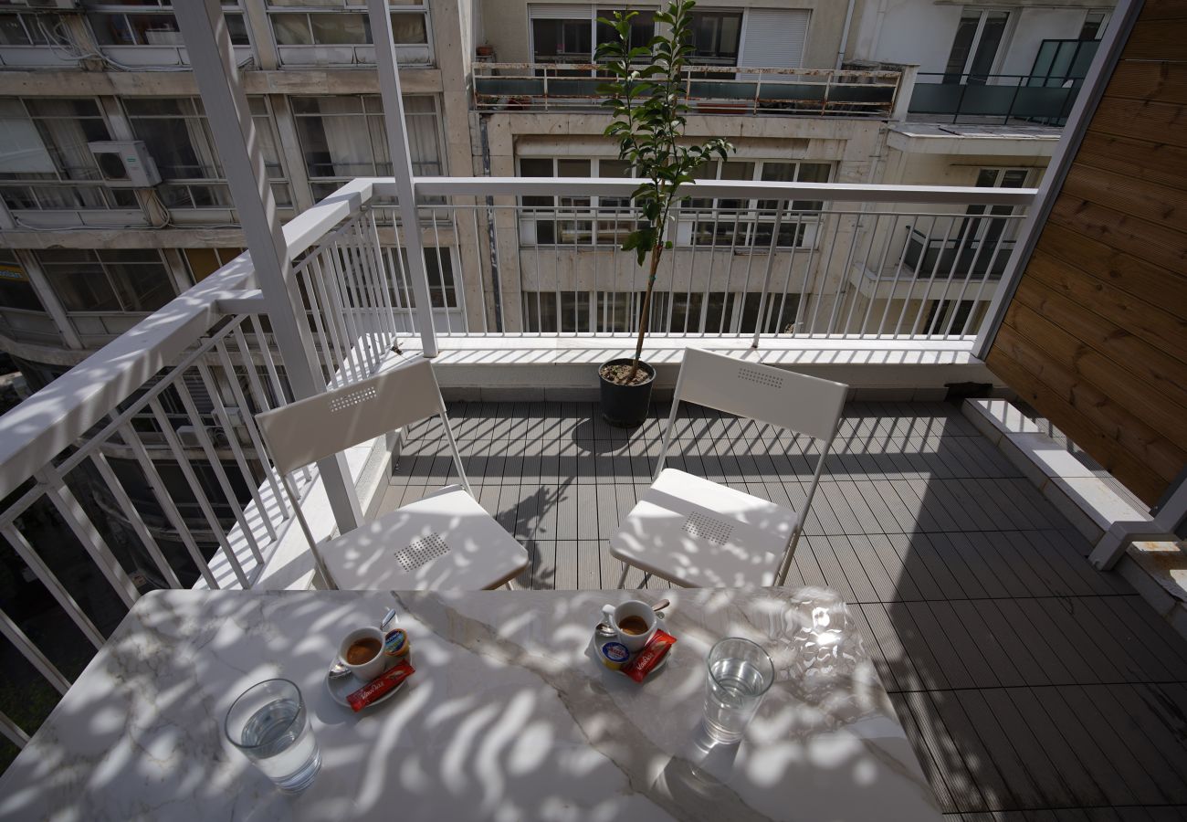 Studio in Athens - Lemon - Cosy Studio with Balcony in Athens Center