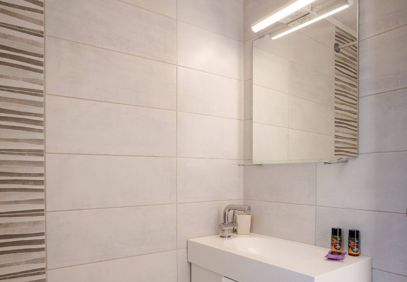 Villa in Douliana - Villa Konstantinos Hilltop Vineyard Escape