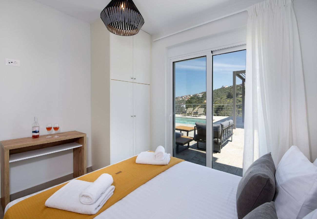 Villa in Plaka - Villa Prinos Private Pool