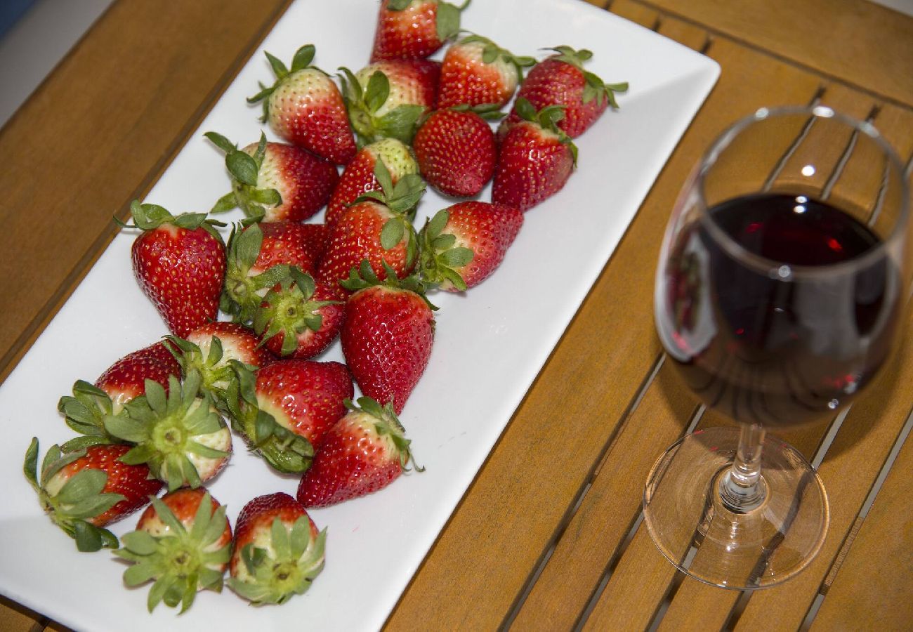 Villa in Douliana - Icarus Luxury Private  Villa