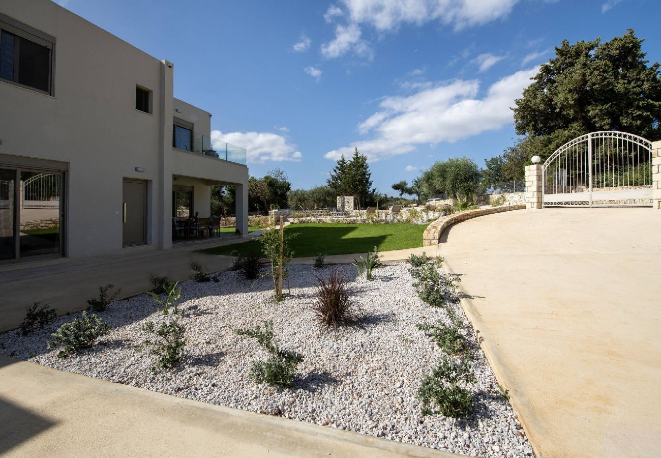 Villa in Douliana - Hermes Luxury Private  Villa
