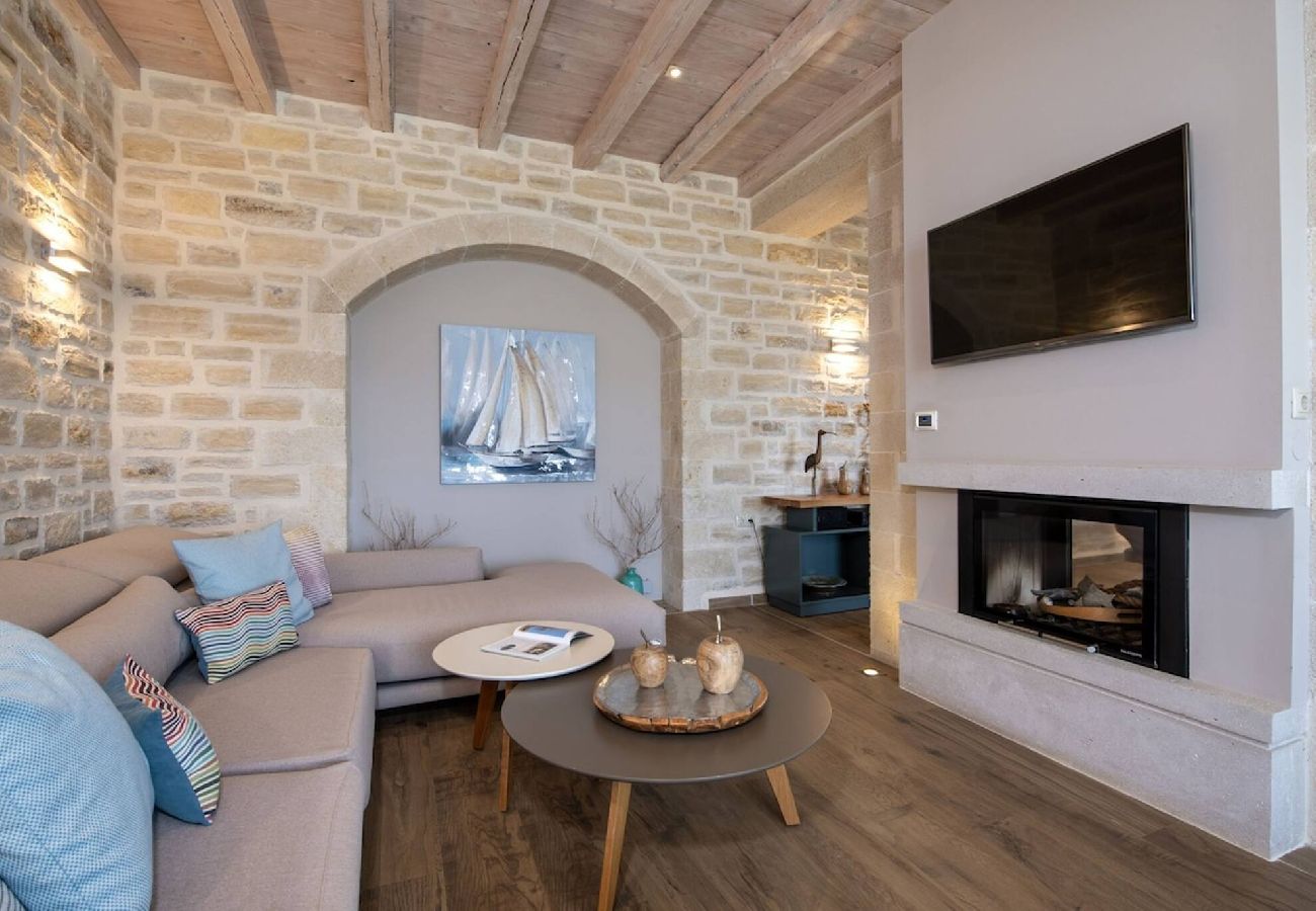 Villa in Prines - Villa Aurora Luxurius Living